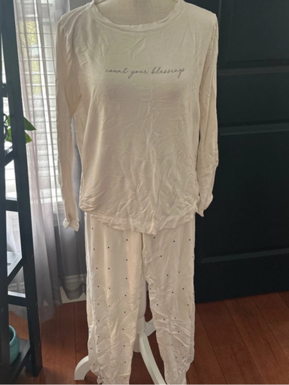 Peace Love World Cream Script Lounge Top